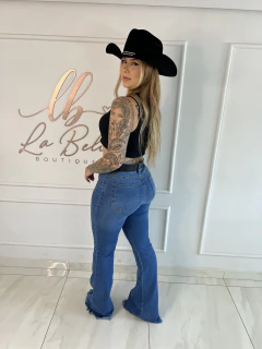 Calça Flare na internet