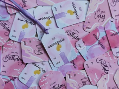A013A - 15 Tags aniversário com fita de cetim - Pronta Entrega na internet
