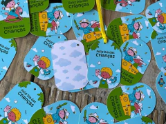 027 - Tags dia das CRIANÇAS Personalizadas - Tal e Qual Papelaria