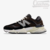 Tênis New Balance 9060 'Brown Black' - Chachou Store- Referência em produtos de qualidade e preço justo