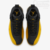 Tênis Air Jordan 12 Retro 'University Gold' na internet