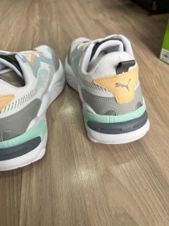 PUMA RS - COLORIDO na internet