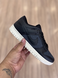 DUNK LOW PRETO/PRETO NATURAL - comprar online