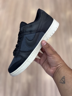 DUNK LOW PRETO/PRETO NATURAL - Tessaro outlet