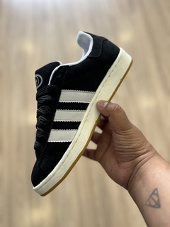 ADIDAS CAMPUS PRETO E BRANCO - Tessaro outlet