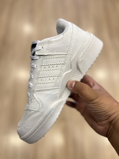 ADIDAS FÓRUM LOW BRANCO - Tessaro outlet