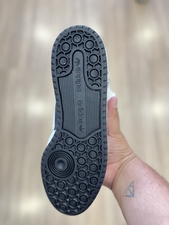 Imagem do ADIDAS FÓRUM BRANCO/PRETO