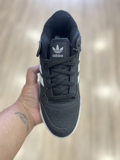 ADIDAS FÓRUM - PRETO/BRANCO na internet