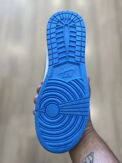 Imagem do TRAVIS SCOTT BEGE / PRETO / AZUL