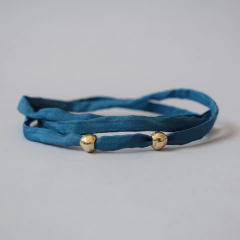 CORDÃO SEDA AZUL - OURO - comprar online