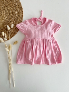 vestido rosa Nélida
