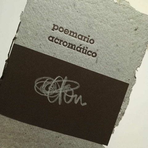 Poemario acromático, AA. VV.