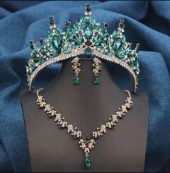 CONJUNTO COROA POMBAGIRA DONA 7