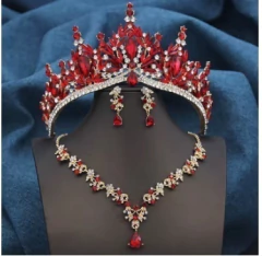 CONJUNTO COROA POMBAGIRA DONA 7 na internet