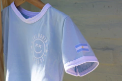 Remera the wordl celeste