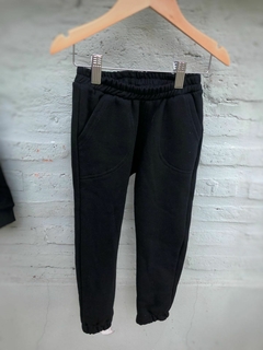JOGGER URBAN NEGRO - Apapachos kids 