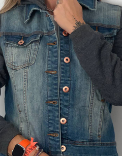 Campera jean Azul Manga Buzo Oscuro Alas Doradas - comprar online