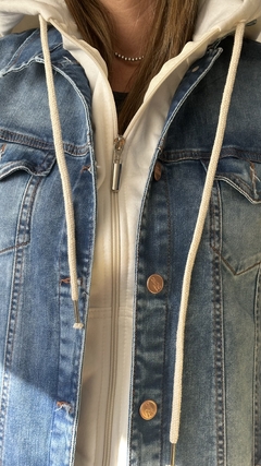 Campera Cielo Tiza con Alas - porquesiche