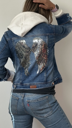 Campera Cielo Tiza con Alas