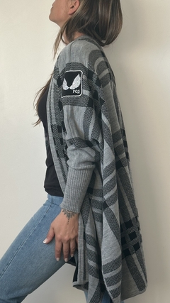 Saco Poncho Gris