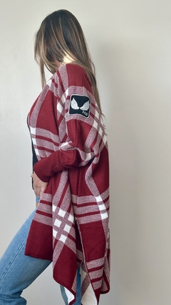 Saco Poncho Rojo y Blanco
