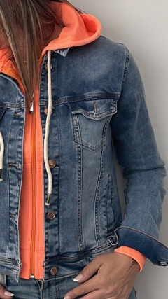 Campera Cielo Gunda Naranja Fluo - porquesiche