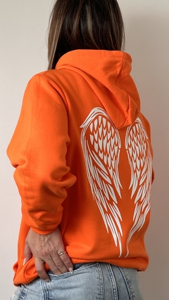 Maxi Buzo Naranja Alas Blancas