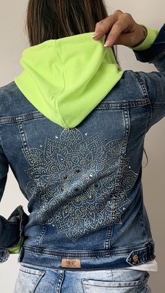 Campera Cielo Gunda Verde Fluo - SALDO