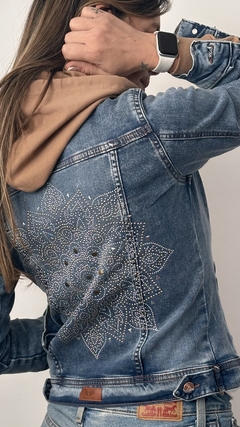 Campera Cielo Gunda Habano - comprar online