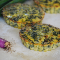 Soufflé de espinaca, cebolla y verduras varias - Keto