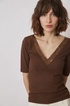 REMERA LEUCANTA (INVERSA) - tienda online