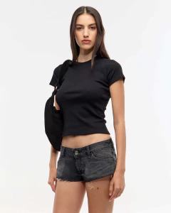 M MICRO SHORT LOCAL (AY NOT DEAD) - comprar online