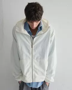 ROMPEVIENTO AYND (AY NOT DEAD)