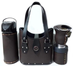 Kit Chimarrão com Bolsa, Térmica, Cuia, Porta Erva e Protetor de Erva Couro Sintético 1Litro-Chimarrão para Divas na internet