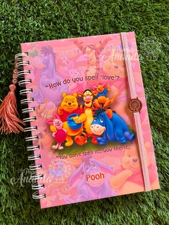 Caderno Pooh - Papelaria Ananda - comprar online