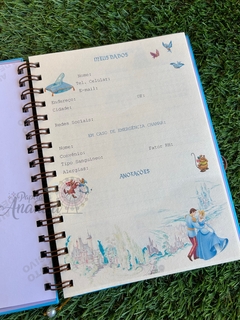 Imagen de Caderno Cinderela A5 - Papelaria Ananda