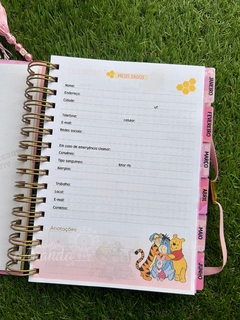 Agenda 2025 Pooh COLEÇÃO NOSTALGIA - Papelaria Ananda
