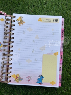 Agenda 2025 Pooh COLEÇÃO NOSTALGIA - Papelaria Ananda - loja online