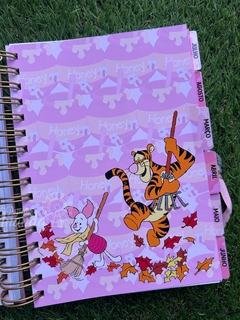 Agenda 2025 Pooh COLEÇÃO NOSTALGIA - Papelaria Ananda - comprar online