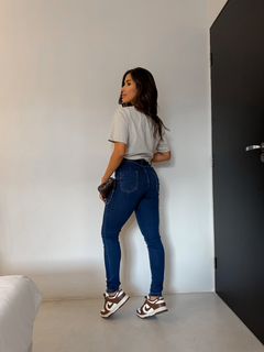 Calça Jeans Skinny Escura - loja online