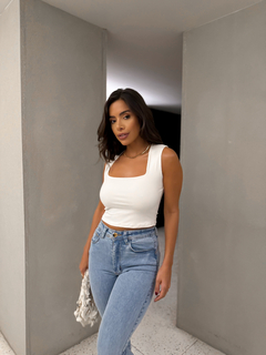 Cropped Decote Quadrado Off - comprar online