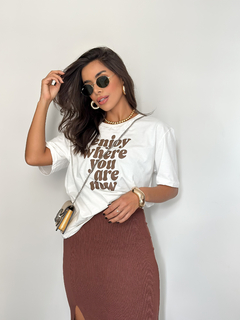 T-Shirt Enjoy - Melanina Moda Feminina