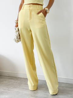 Conjunto Angelina Amarelo na internet