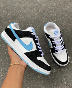 DUNK LOW PRETO AZUL - 011 CAMISETAS