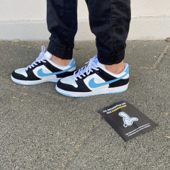DUNK LOW PRETO AZUL