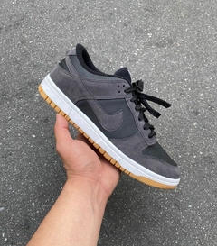 DUNK SB PRETO CARAMELO - 011 CAMISETAS