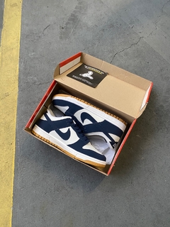 DUNK LOW SB AZUL MARINHO