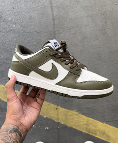 DUNK LOW VERDE MILITAR - 011 CAMISETAS
