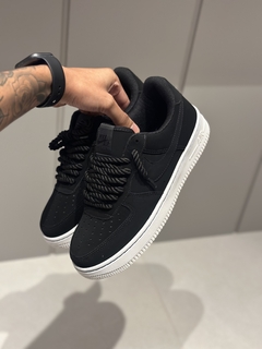 AIR FORCE 1 BLACK CAMURÇA - comprar online
