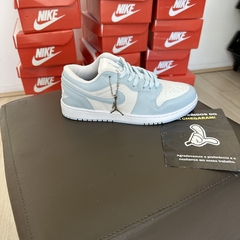 AIR JORDAN 1 LOW AZUL na internet